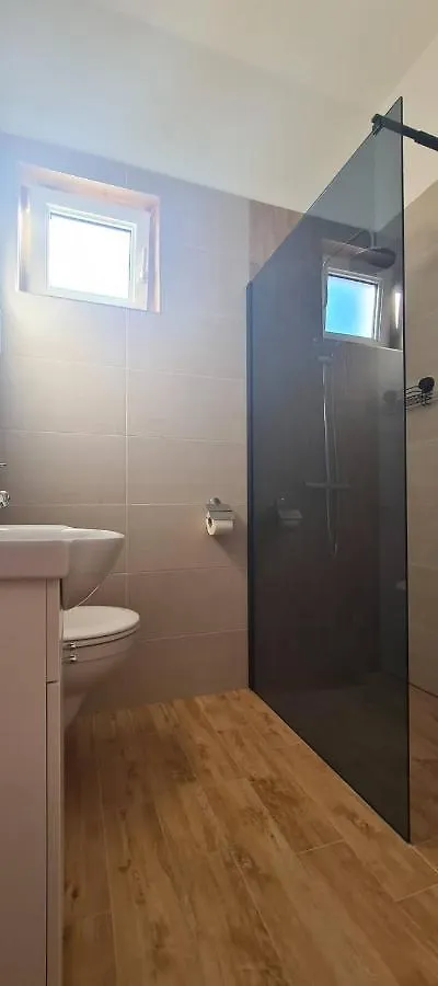 Apartment Maio Viskovo